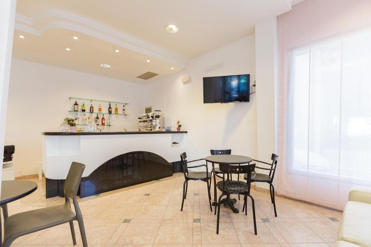 Hotel Altamarea 미사노아드리아티코 외부 사진