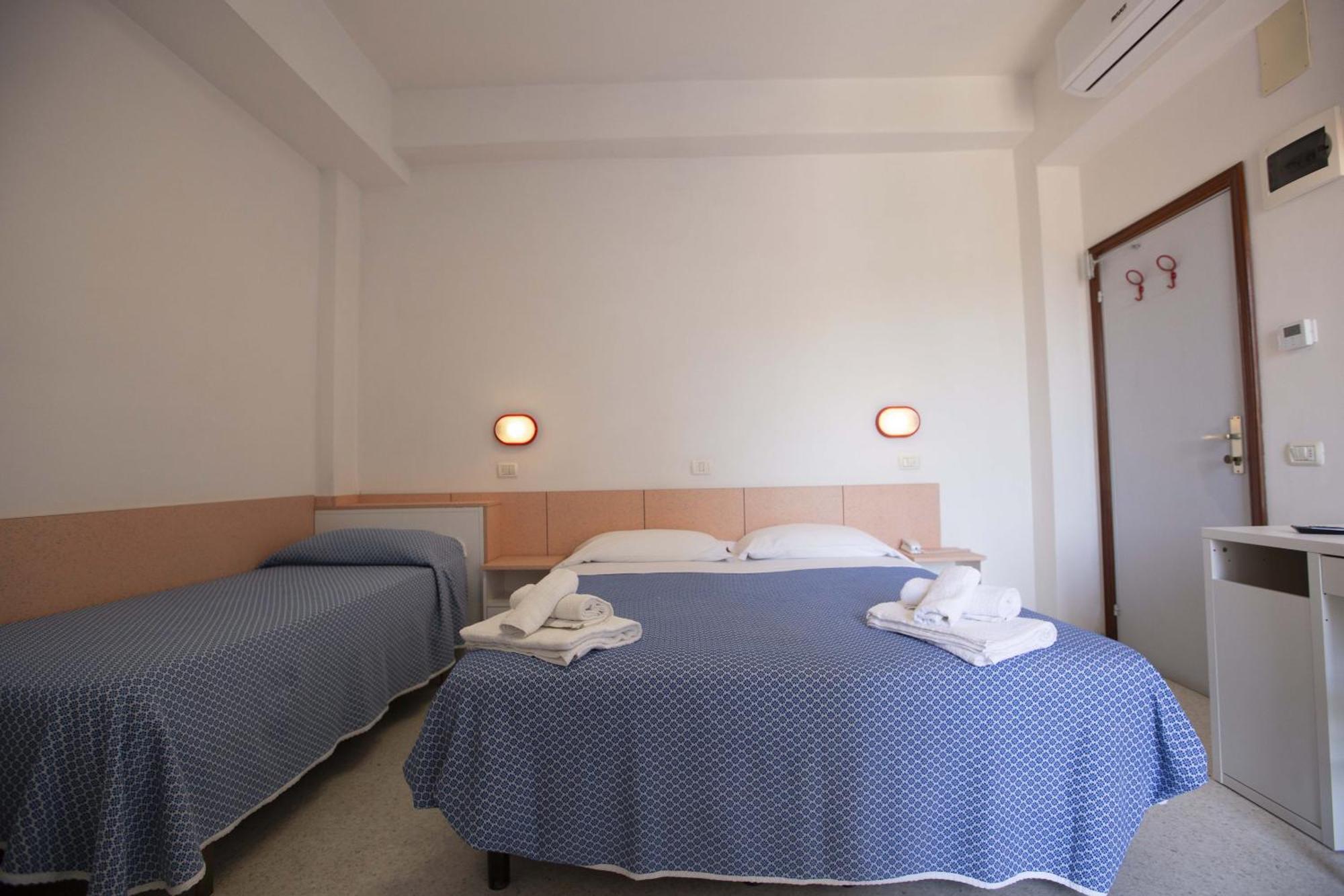 Hotel Altamarea 미사노아드리아티코 외부 사진